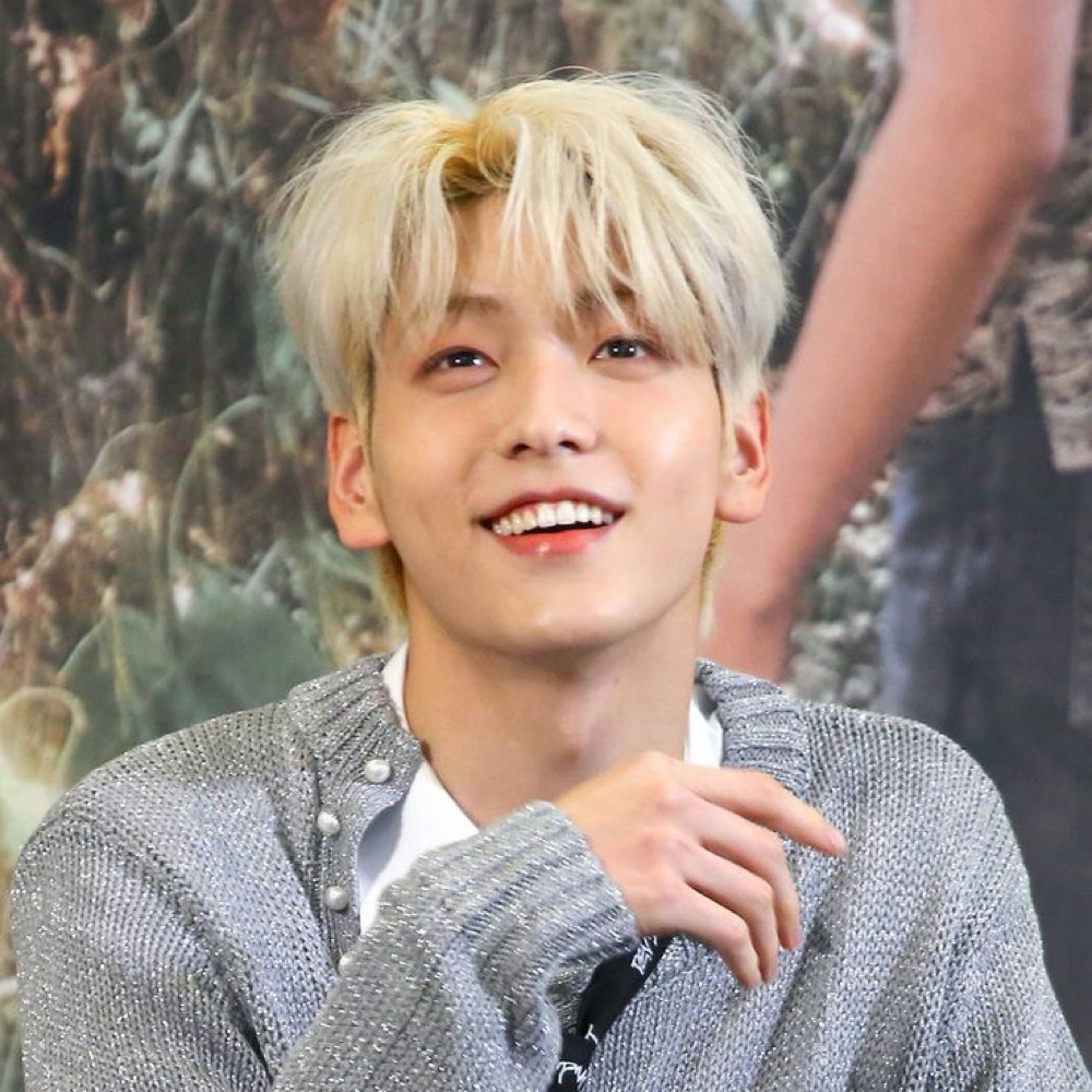 blog post writer user thumbnail