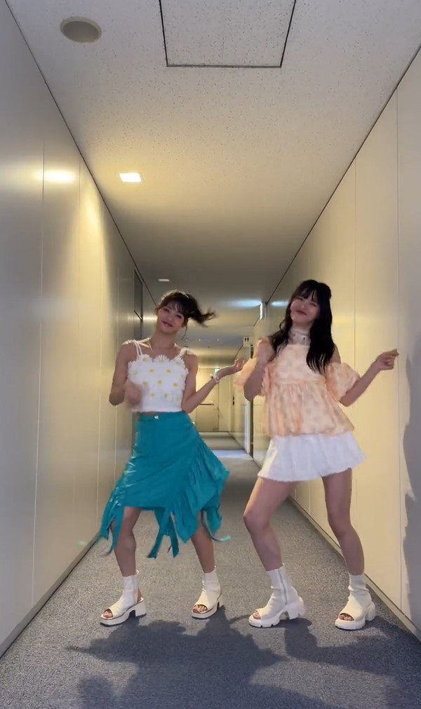 mee*さま確認ページ♡ 今日のファンクラブサイトfantiaの投稿はこちらのJK写メと動画